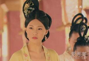 七仙女和群众吃瓜,群众围观吃瓜现场